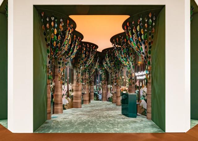 Ů��ʾ������ܼ�������ű������鱦��