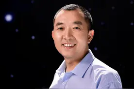 陈行甲裸辞官职的背后图片