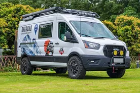 适合年轻人的B型房车，福特350SRW路航者底盘空间水电优秀图片