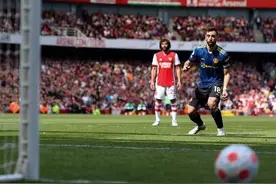 曼联7名内鬼曝光，朗尼克提交不值得信任的球员名单，林加德榜首图片