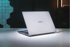 荣耀MagicBook 14 锐龙版成水桶机 能打又持久图片