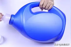 洗衣液用完的空瓶子，用它改造一下，在生活中还有大作用图片