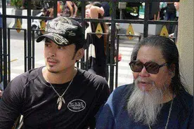 樊少皇擂台挑战邹市明，邹市明放话：我让你一只手！结果如何？图片