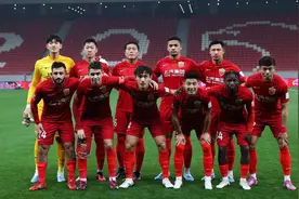 中超上海海港VS武汉三镇名单，武磊首发，韦世豪替补，CCTV5+直播图片