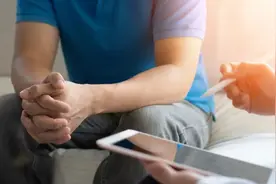 前列腺“逆生长”，中老年男人的“伤”图片