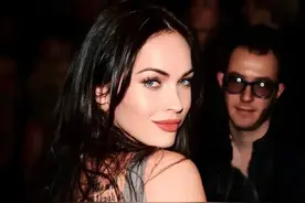 20岁拍半裸照写真，爆红2年后遭全网封杀，如今沦为三级片常客…图片