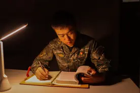 单兵战术！看看新兵向合格战斗员转变的瞬间图片