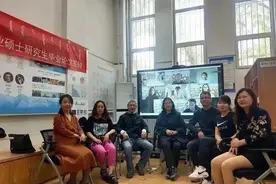 衡量研究生论文水平应以答辩代替发表图片