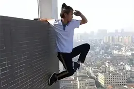 17年，极限小伙吴永宁，为了给母亲治病，从263米坠亡，值不值图片