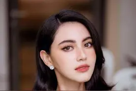 泰国第一“神颜”黛薇卡·霍内{Mai}不仅身材火辣堪称时尚穿搭楷模图片