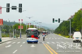 太原娄烦20辆新能源纯电动公交车投运图片