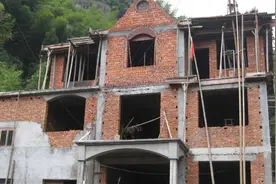 农村建房门道多：不怕屋后塘，就怕抬轿房！抬轿房有什么祸端？图片