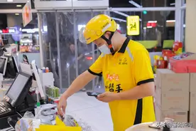 世界杯开赛，烧烤、小吃、投影仪成最受海口市民欢迎的外卖图片