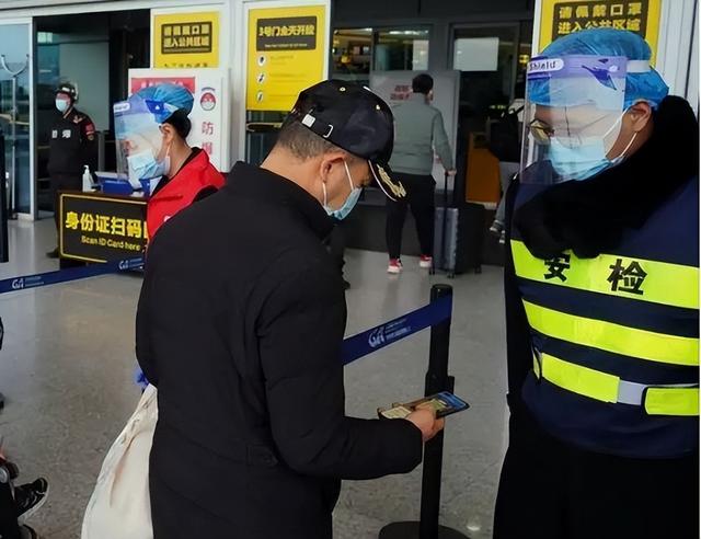 行程卡是如何定位的，如果手机关机，它还能知道你去过哪里吗？