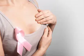 发现乳腺4级结节，会是乳腺癌吗？医生：警惕乳腺癌早期四个表现图片