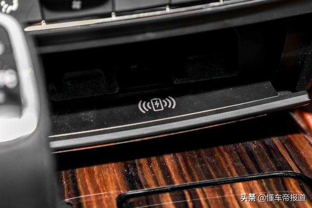 新车｜豪华显于表面，运动深入骨髓！试驾2021款总裁 3.0T S Q4