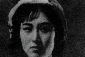 20年前，母亲惊艳了中国影坛；20年后，女儿成为了“全球最美”图片