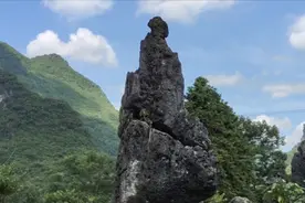 大自然也敬佩伟人？广西桂林发现伟人天然石像，鬼斧神工令人惊叹图片