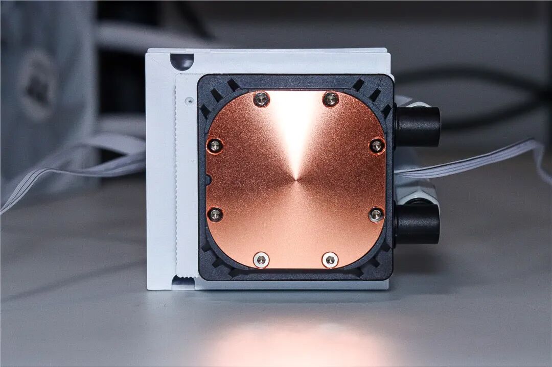 高端U配什么水冷才不拖后腿?实测TT钢影冰霜360水冷,这表现服了