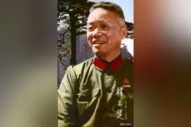 解放海南岛的最大功臣，“好战分子”韩先楚。毛主席这样感叹图片
