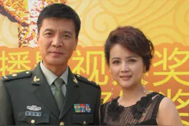 58岁茹萍的痛：女儿离婚，儿子大龄未婚，风光背后有心酸图片