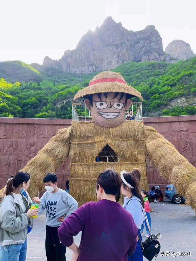 稻草人王国+无敌春景，这个新晋遛娃神地火爆了！