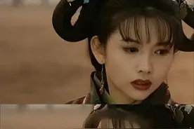 90后女神VS00后小花：2代童颜巨乳PK，谁更惊艳？图片