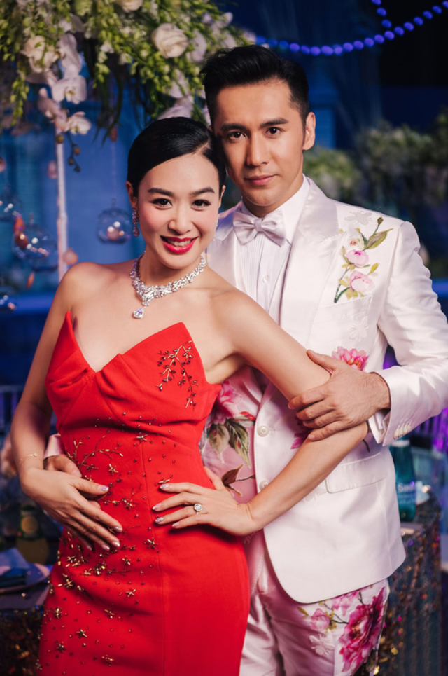 钟丽缇与婆婆贾慧芬：婆媳之间只差15岁，二人相处得像亲姐妹