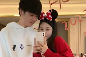 Letme晒出儿子和妻子合照，太让人羡慕了！图片