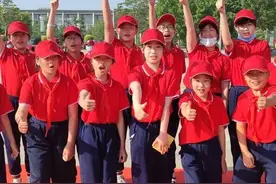 赵一涵：多彩童年 爱伴成长图片