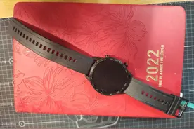 荣耀magicwatch2使用两年体验，荣耀真的比得上老大哥华为么？图片