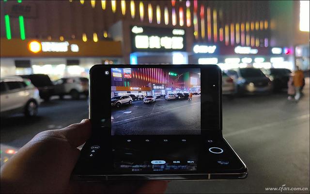 OPPO Find N评测：自由悬停 折叠屏手机的搅局者