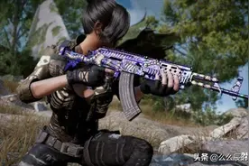 PUBG免费后人气暴跌，蓝洞紧急给补偿，被玩家群嘲：送时装有用么图片