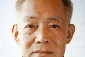 陈丕显简介 陈丕显的妻子子女图片