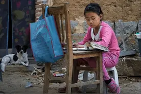 “回流儿童”不断增加，处境看似比留守儿童好，了解后更让人心疼图片