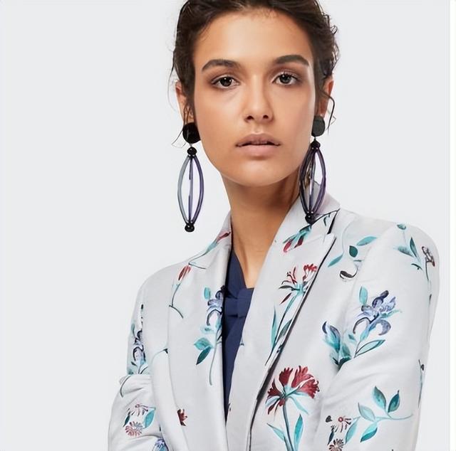 ARMANI������Ʒ�ƹ���ح���źۼ�������