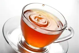 北大研究：每天喝茶超4克，胃癌风险增加46%？喝茶到底是好是坏？图片