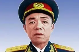 解放战争中，我军晋升最快和最慢的将领分别是谁？55年授何军衔？图片