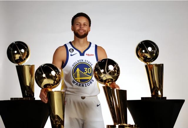 34岁库里有多强?字母哥赞世界最强,萌神:还在变好,期望再夺冠