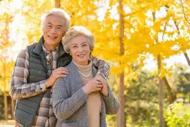 七十岁的单身女人，还需要找个伴吗，答案是肯定的，为什么呢？图片