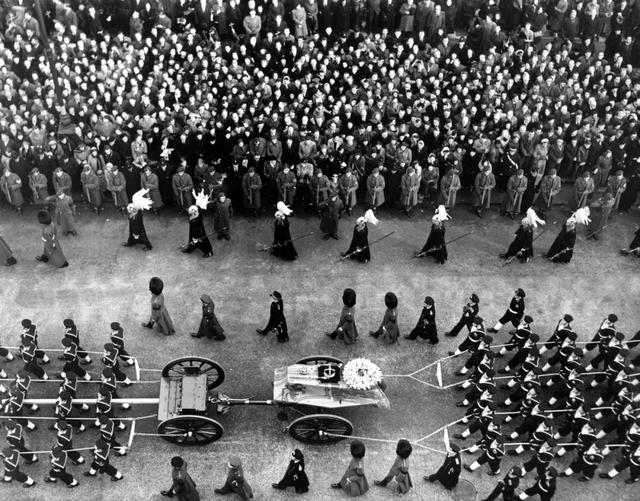 老照片:英国国王乔治六世的葬礼