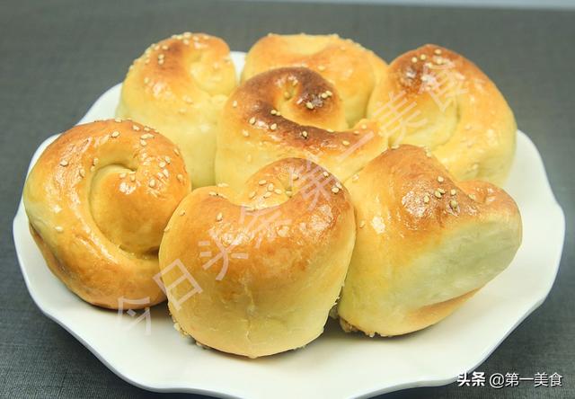 我家从来不买面包，6种自制小面包，比外面买的还好吃，蓬松暄软
