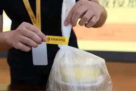 扫码知外卖“前世”、食品安全问题责任厘清！上海“食安封签”管理办法“升级”图片