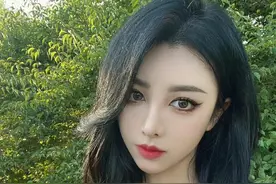 RA打野乐爷女友被曝光，“颜值和身材备受好评，也是电竞圈女粉”图片