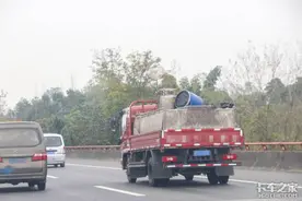 4米2蓝牌车主被架在火上烤，是时候全国统一执法标准了图片
