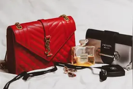 一个普通的亚洲女生在TikTok上卖二手奢侈包，年入百万美元图片