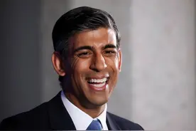 英国又要送乌克兰“阿帕奇”，数量不算多，谁来开才是大麻烦图片