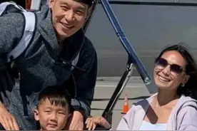 林书豪现状：低调隐婚三年，妻子很漂亮，36岁和弟弟在台湾打篮球图片