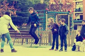 每天2000个跳绳能瘦下来吗？如何进行正确跳绳？图片