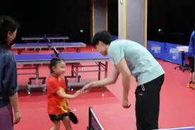 王楠排面太大了！6岁女儿练球世界冠军轮流陪练，球技惊艳引期待图片